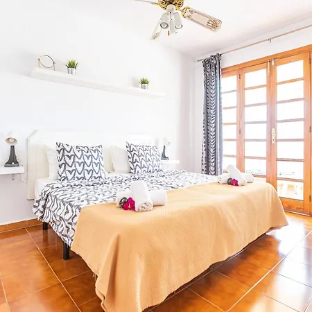 Apartament Cerca Playa San Eugenio *