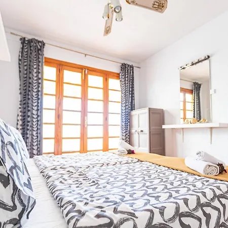 Apartament Cerca Playa San Eugenio