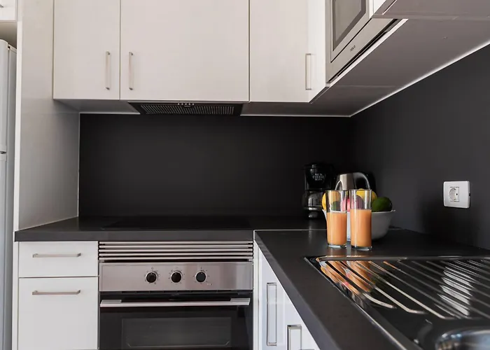 Cerca Playa San Eugenio Apartamento