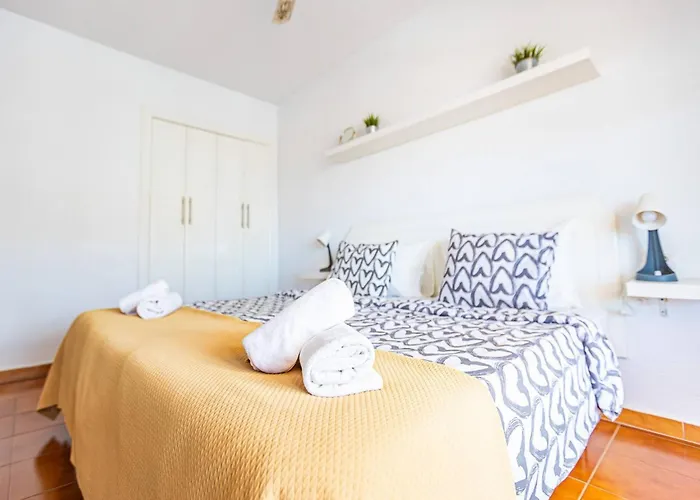 Cerca Playa San Eugenio * Costa Adeje (Tenerife)