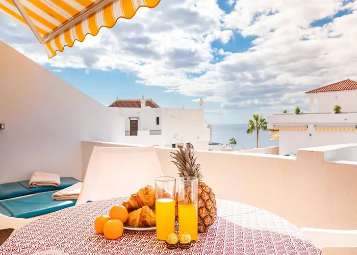 Cerca Playa San Eugenio Costa Adeje